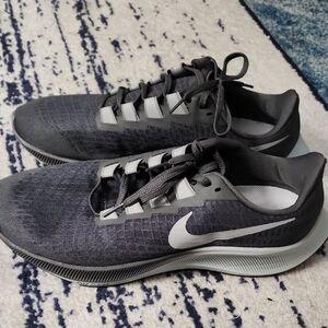 Nike Gray Athletic Shoes with Breathable Knit Upper